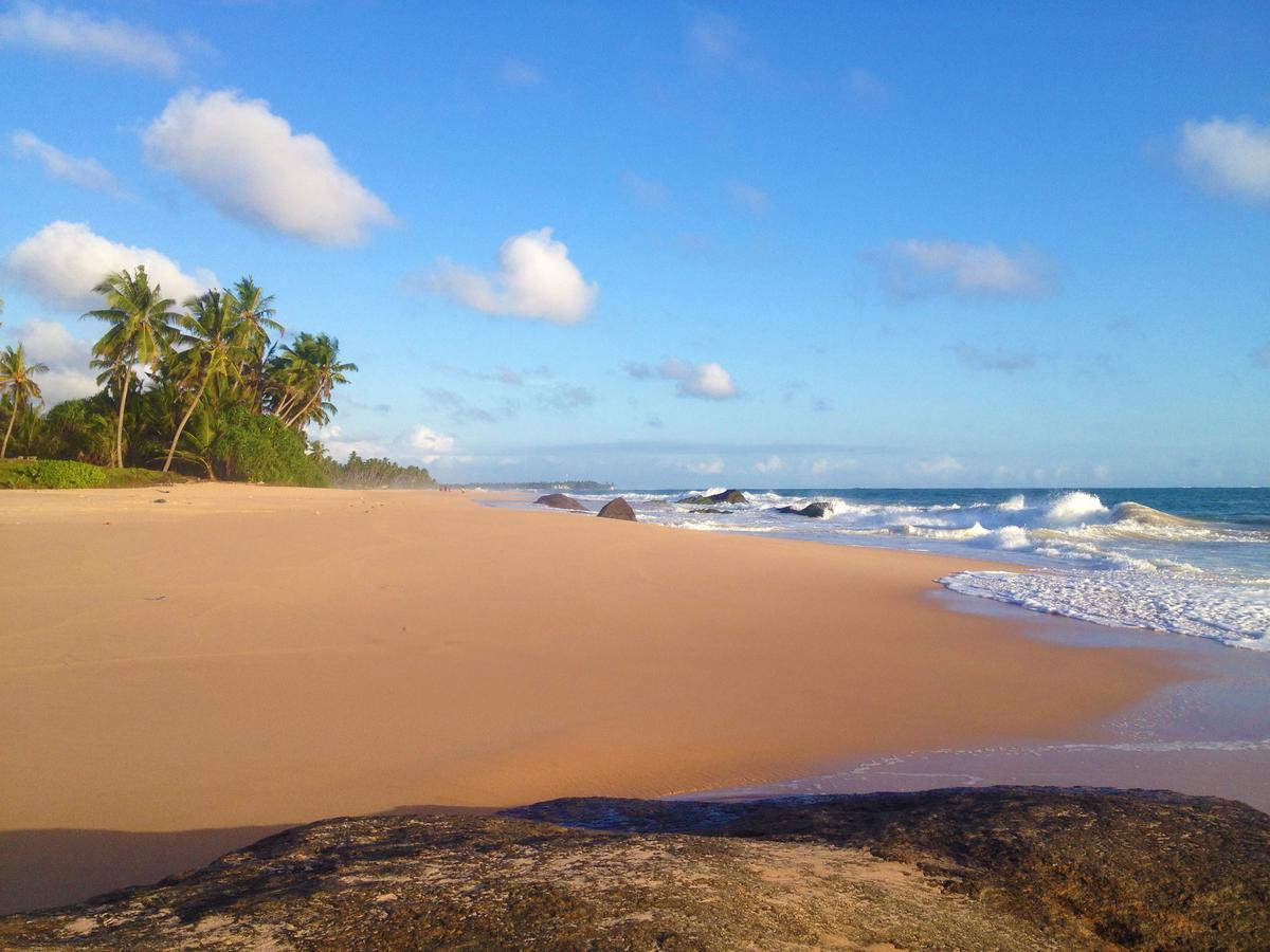 New Shangrela Beach Resort Ambalangoda  Buitenkant foto