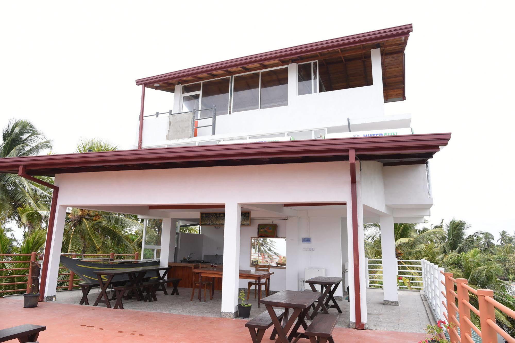 New Shangrela Beach Resort Ambalangoda  Buitenkant foto