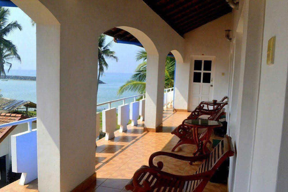 New Shangrela Beach Resort Ambalangoda  Buitenkant foto