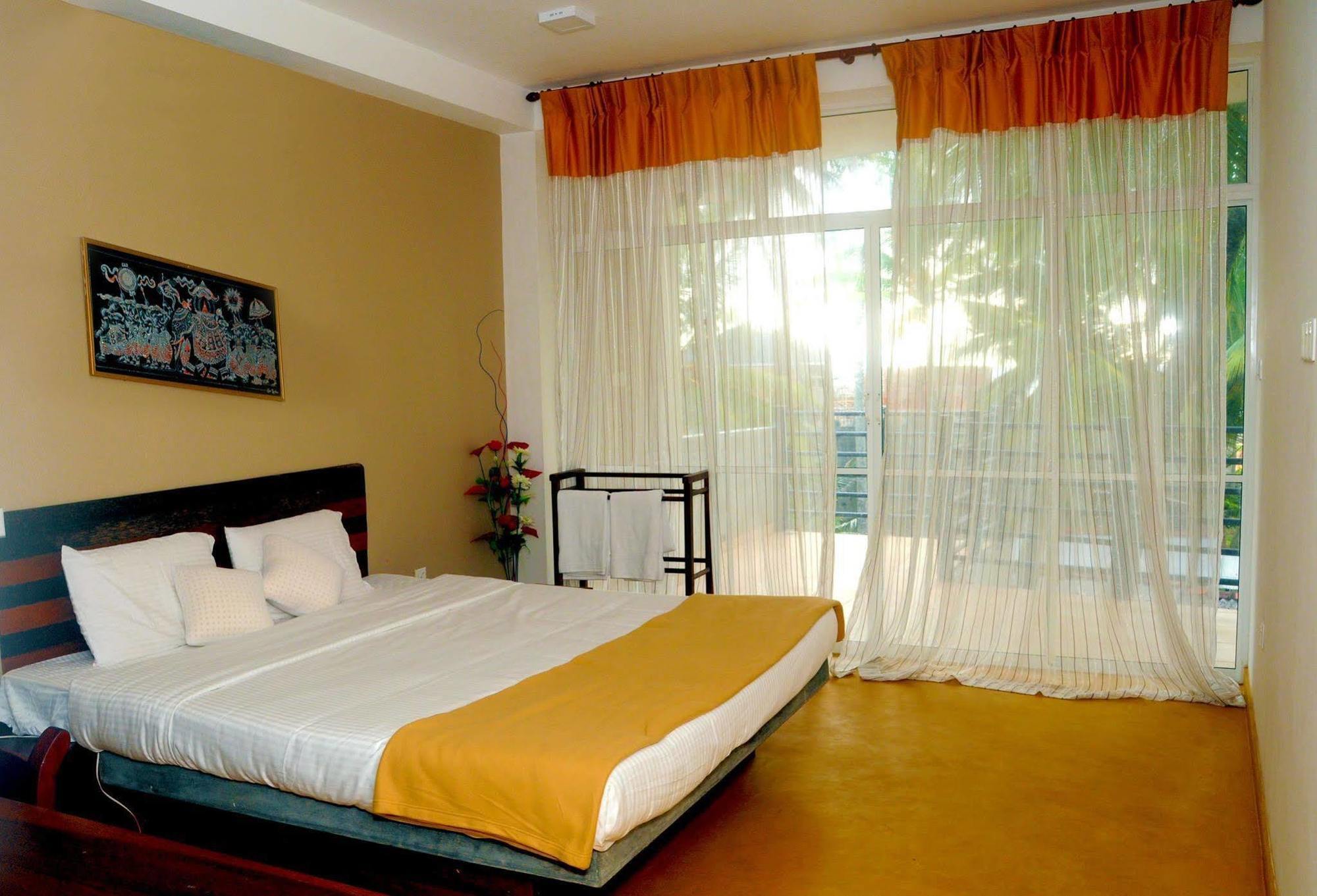 New Shangrela Beach Resort Ambalangoda  Buitenkant foto